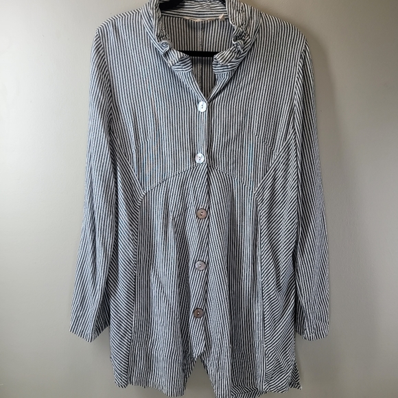 Soft Surroundings Size Large Blue Striped Longsleeve Button Down - Picture 2 of 8
